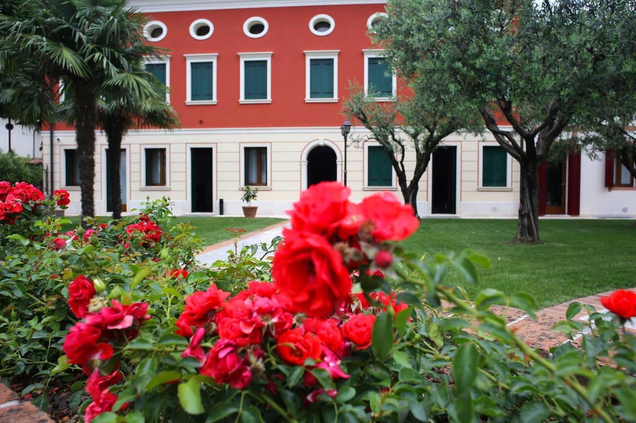 Villa Tiziano Residence Rosà Exterior foto